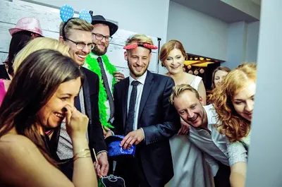 DrSelfie-Fotobudka Olsztyn- Fotobudka 360 fotolustro